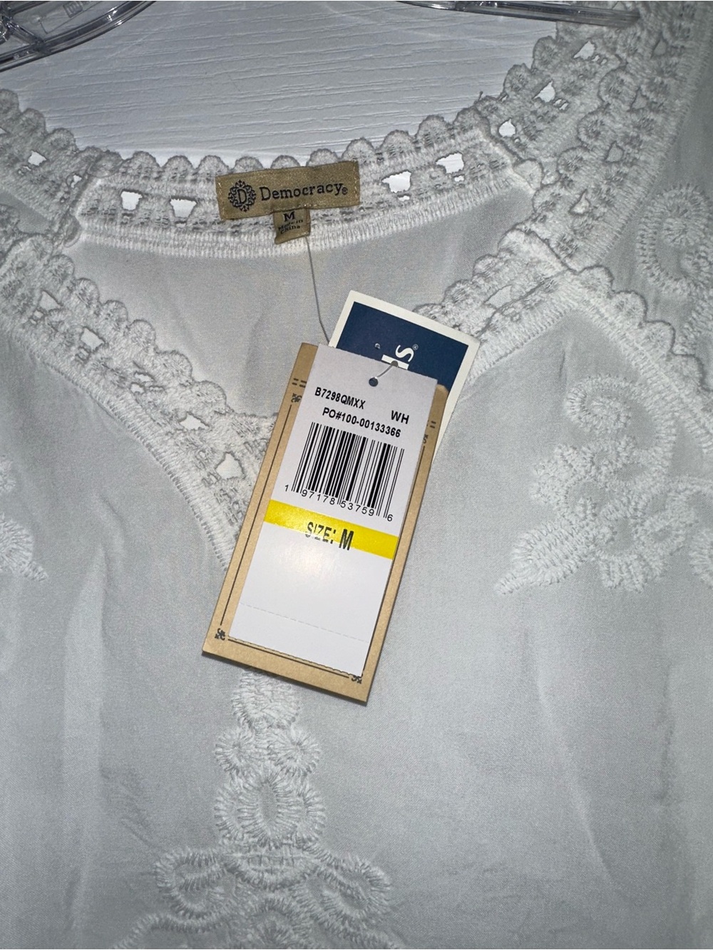 Democracy Women’s White Blouse Brand New With Tags Size Medium - Picture 2 of 3